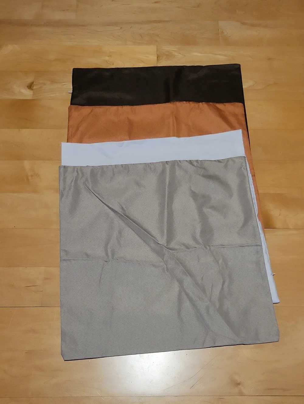 Set If 4 19x19in Square Zip Pillow Covers Fall Colors Brown Orange White Taupe